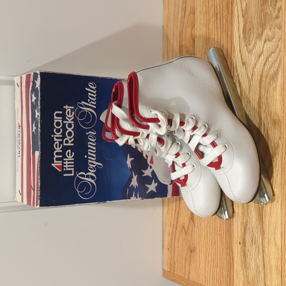 American Little Rocket Beginner Ice skates - Picture 2 of 5